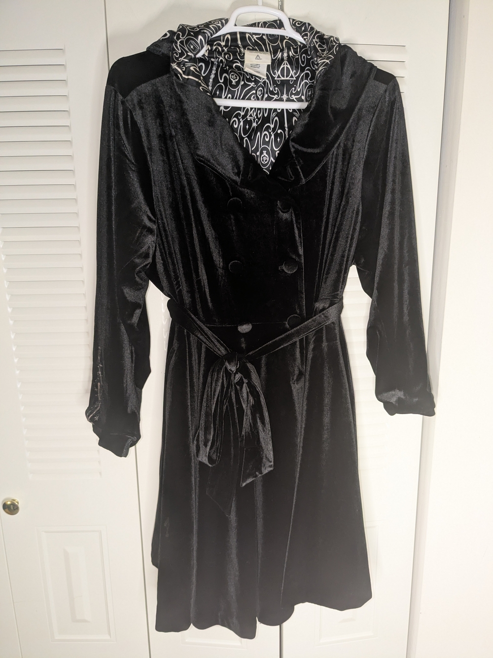 Black Velvet HP Coat with Patterned Hood
